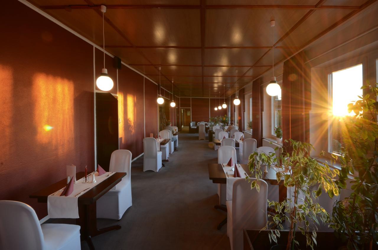 Land-Gut-Hotel Barbarossa Kelbra Extérieur photo