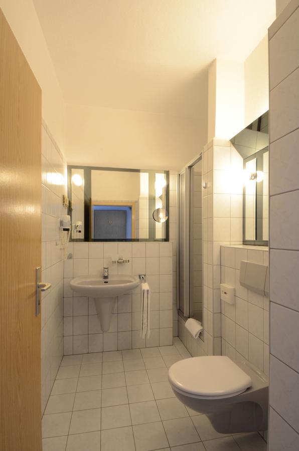 Land-Gut-Hotel Barbarossa Kelbra Extérieur photo